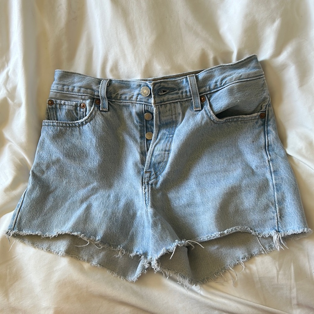 Levis Premium Wedgie Shorts